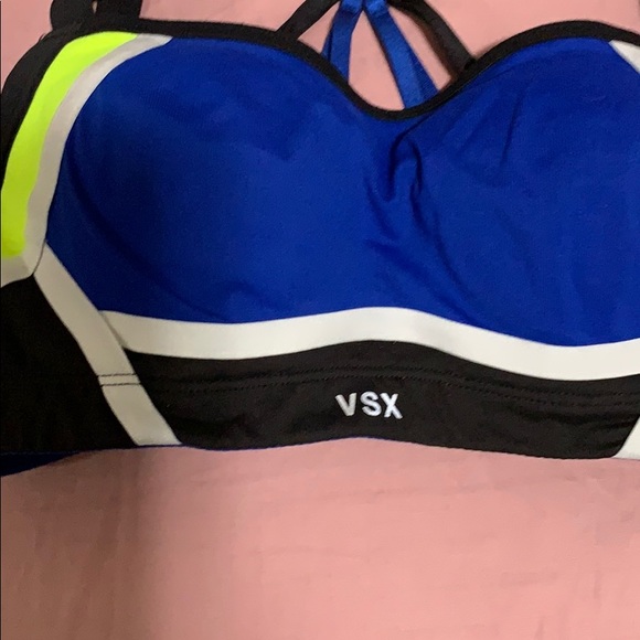 Victoria secret sport bra 32b - Picture 2 of 5